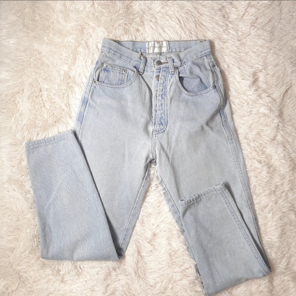 ‼️SOLD‼️ Vintage High Rise Mom Jeans - Picture 1 of 8